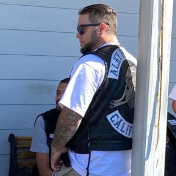 Profile Picture of Shawn Fluss (@shawnfluss) on Poshmark