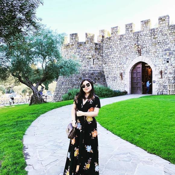 Profile Picture of Chia-hui Lin (@chia1526) on Poshmark