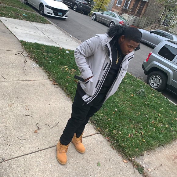 Profile Picture of Matthew Holley (@mattmoney24) on Poshmark