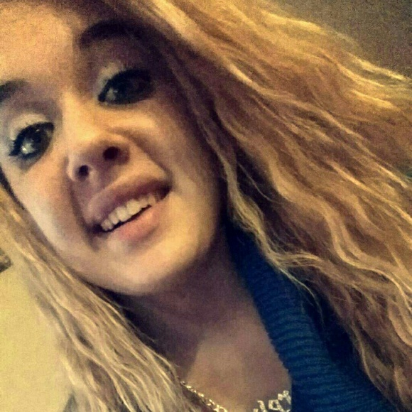 Profile Picture of Jaycee Jaglowitz (@iloveyou12915) on Poshmark