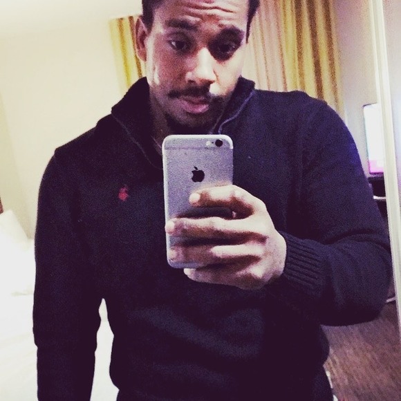 Profile Picture of Nicholas Joiner (@nicjoiner) on Poshmark