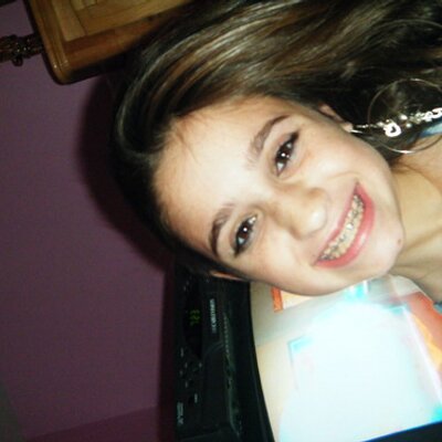 Profile Picture of Julia Schachter (@juleschachter) on Twitter