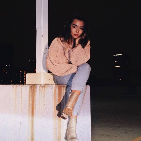 Profile Picture of Bailey Stuart (@baileeyynicole) on Poshmark