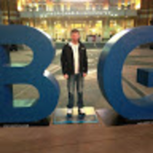 Tyler Barr - Poshmark Profile Picture of Tyler Barr (@titleistballer) on Poshmark