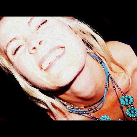 Profile Picture of Sonia Eyles (@dustydores) on Poshmark