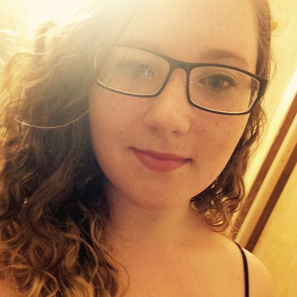 Profile Picture of Madison Reid (@maddie0821) on Poshmark