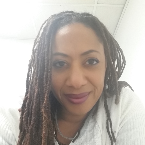 Profile Picture of Roxanne Caines-thomas (@herbmaiden) on Poshmark