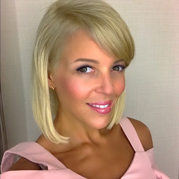 Profile Picture of Jennifer Forkish (@jenforkish) on Poshmark