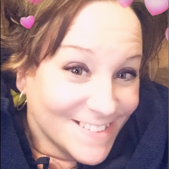 Profile Picture of Jenna Mcdaniel (@mcdanieljenna43) on Poshmark