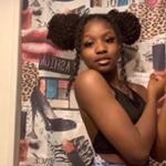 Profile Picture of 【﻿ｃｏｃｏ　💜】 (@shakendraaa.__) on Instagram
