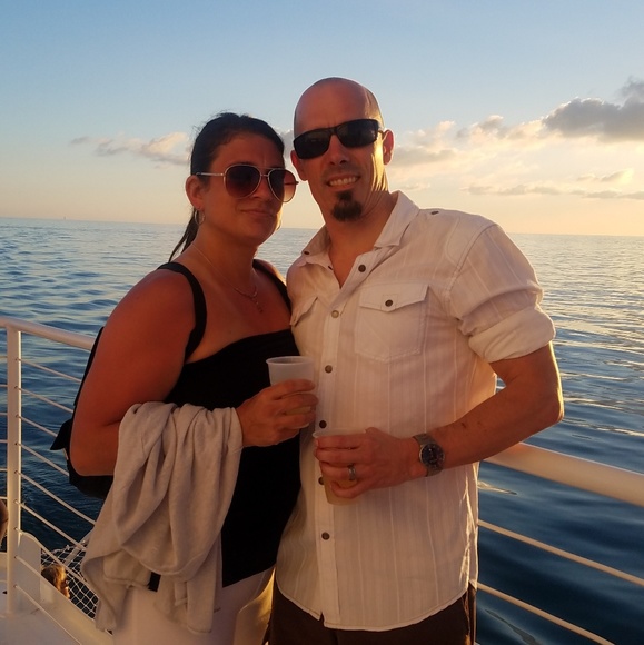 Profile Picture of Gina Rosenfarb (@ginarose1977) on Poshmark