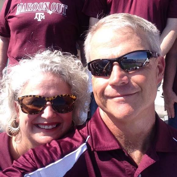 Profile Picture of Lisa Kennedy (@ronko2015) on Poshmark