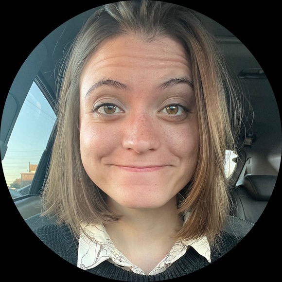 Profile Picture of Paeton Staadt (@paetons) on Poshmark