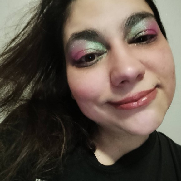 Profile Picture of Logan Haley (@loghal409) on Poshmark