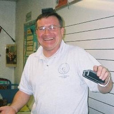 Profile Picture of Kim Sessions (@Ebernezer31555) on Twitter