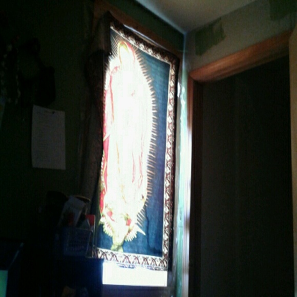 Profile Picture of Melissa Chrzanowski (@chrzanowski1155) on Poshmark