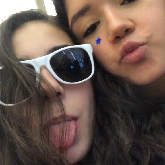 Profile Picture of Brianna Ferreira (@briannaf0625) on Poshmark