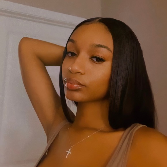 Profile Picture of Lia Pendergrass (@liamykel) on Poshmark