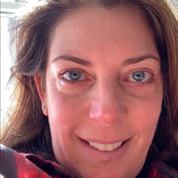Profile Picture of Sherri Weiss (@sherriweiss) on Poshmark