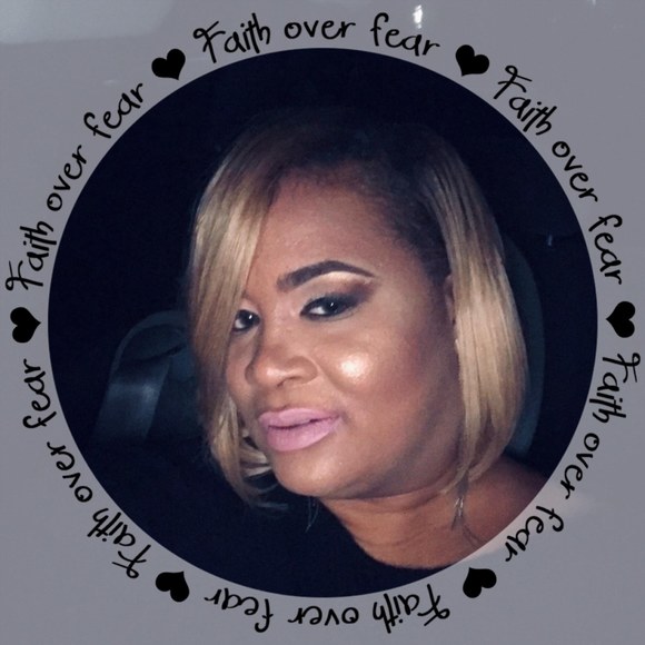 Profile Picture of Tasha Lambert-white (@tdwhite34) on Poshmark