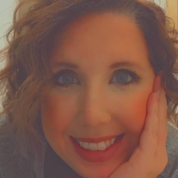 Profile Picture of Kelly Kaliszewski mccracken (@kracken34) on Poshmark