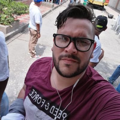 Profile Picture of Ernesto Acevedo (@eracar19) on Twitter