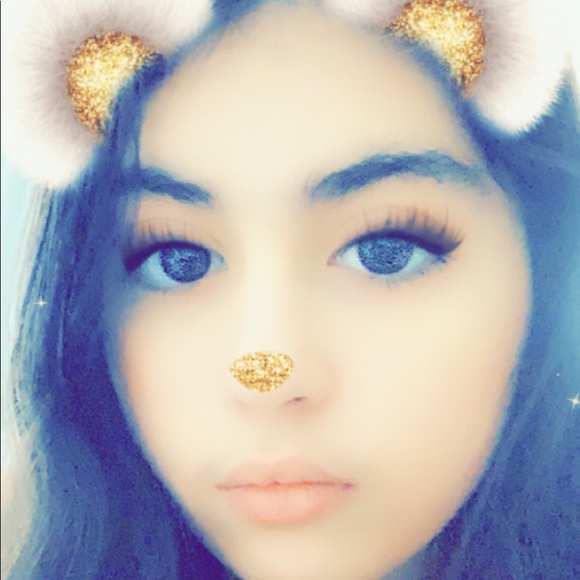 Profile Picture of Marland Garcia (@marland_garcia) on Poshmark