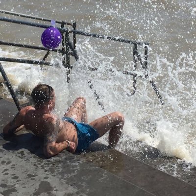 Profile Picture of David Bloomfield (@bloomfield1981) on Twitter