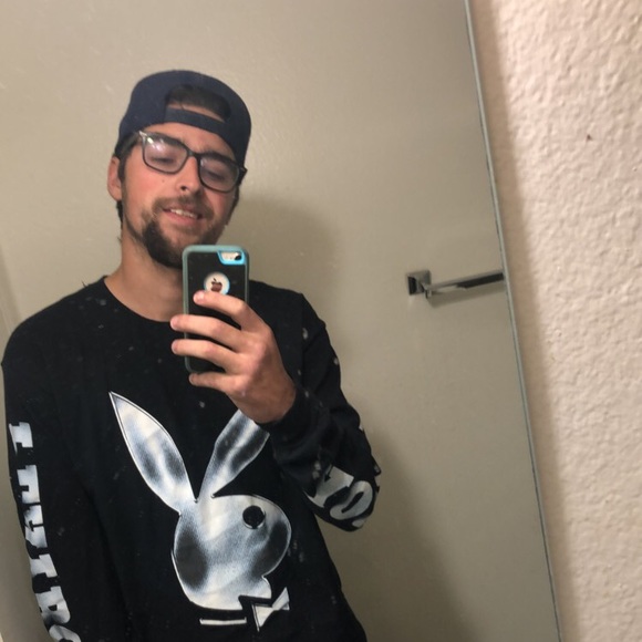Profile Picture of Derrick Taranto (@derricktaranto) on Poshmark