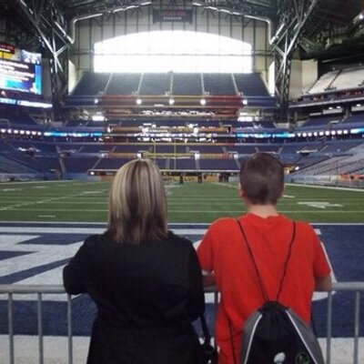 Profile Picture of Crystal Steele (@crystal_steele) on Twitter