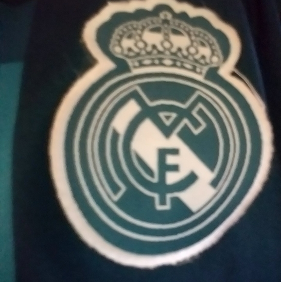 Profile Picture of Brady Ayala (@brady_ayala) on Poshmark