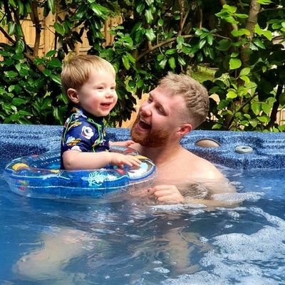 Profile Picture of Alex Hull (@hulldawwg) on Twitter