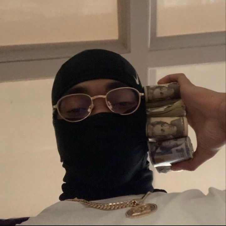 MRJ - Tiktok Profile Picture of MRJ (@lovemichaelraineyjr) on Tiktok