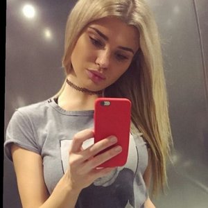 Profile Picture of Lisa (@linerasis) on Myspace