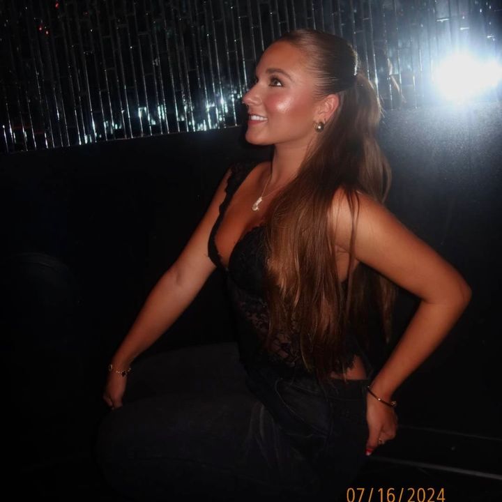 Profile Picture of   TikTok de 🍒Lauren🦋... (@lauren_nichole) on Tiktok