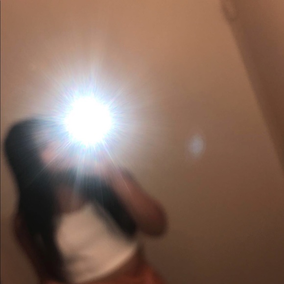 Profile Picture of Luna Alvarez (@lunaaaaa342) on Poshmark