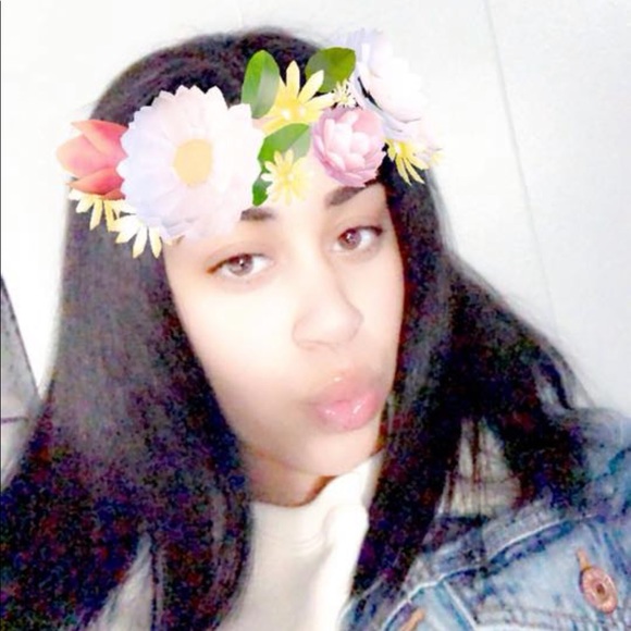 Profile Picture of Jaela Keckler (@jaekec1) on Poshmark