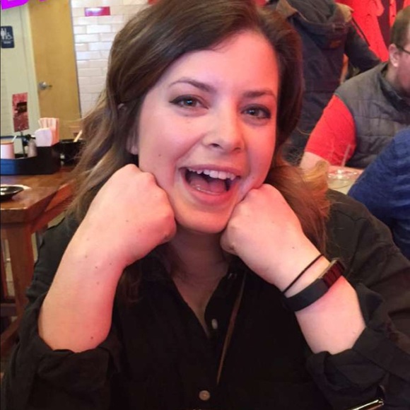 Profile Picture of Madeline Hauck (@hauckm15) on Poshmark