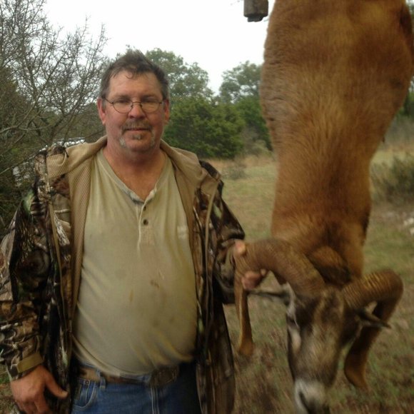 Profile Picture of James Pruitt (@prucru) on Poshmark