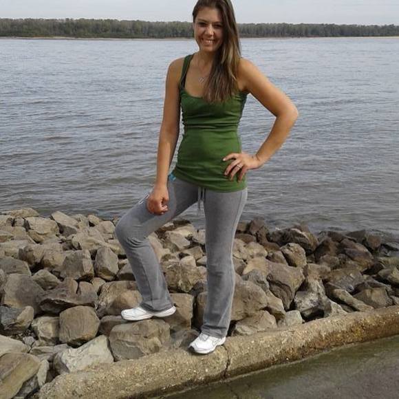 Profile Picture of Alexis Gaddy (@lovinlife27) on Poshmark