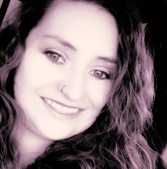 Profile Picture of Natalie Laminger (@danzer1) on Poshmark