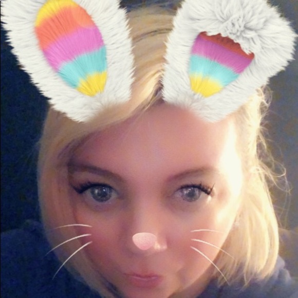 Profile Picture of Damien Bozych (@damienbozych) on Poshmark