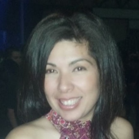 Profile Picture of Norma Blaschke (@nblaschke) on Poshmark