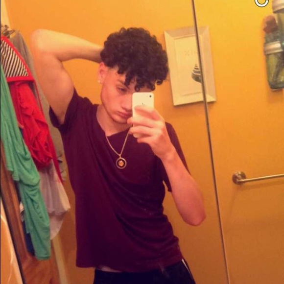 Profile Picture of James Lenegan (@redbagbluecouch) on Poshmark