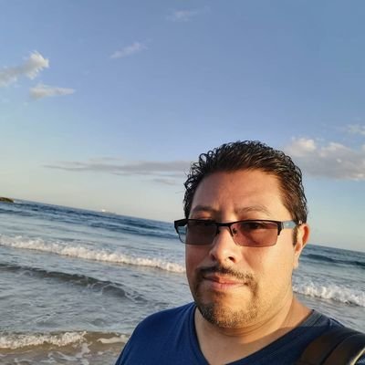 Profile Picture of Jovan Alexanderon Twitter