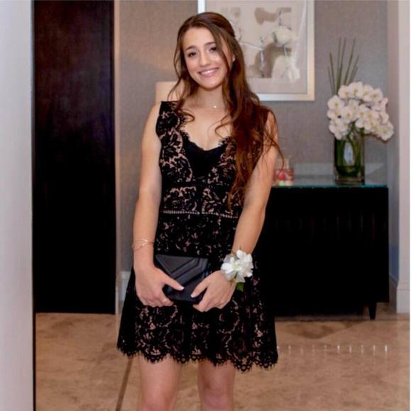 Profile Picture of Alex Starr (@gymnast925) on Poshmark