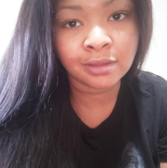 Profile Picture of Lex Princivil (@aprincivil) on Poshmark
