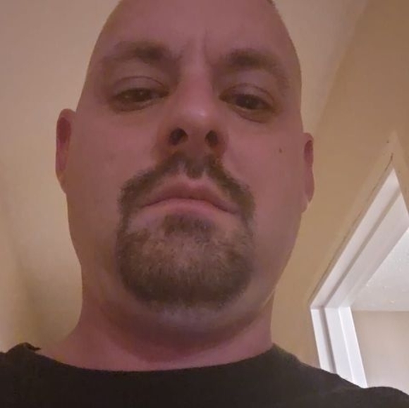 Profile Picture of Brett Matzenbacher (@bmatz_umr) on Poshmark