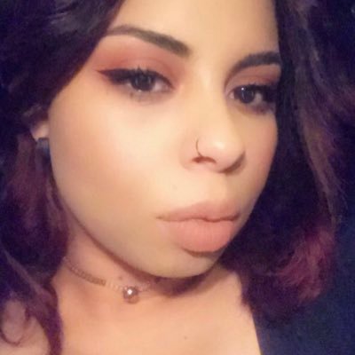 Profile Picture of Nicole Laureano (@nicolelaureano4) on Twitter