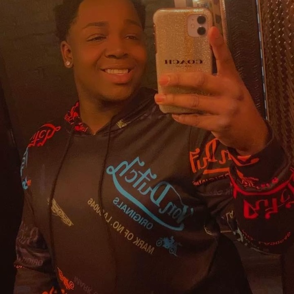 Profile Picture of Lonzo Zo (@alonzocole12157) on Poshmark